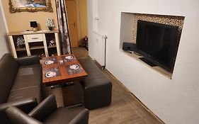 Halle Eg Fewo 78 Qm Gms Kueche Bad, Wc Gut Und Guenstig Unsere Sparpreise Sind Verhandelbar Auch Noch Nach Ihrer Buchung